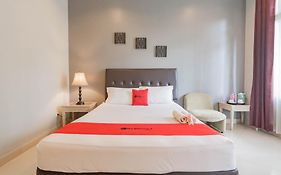 RedDoorz @ Sersan Bajuri
